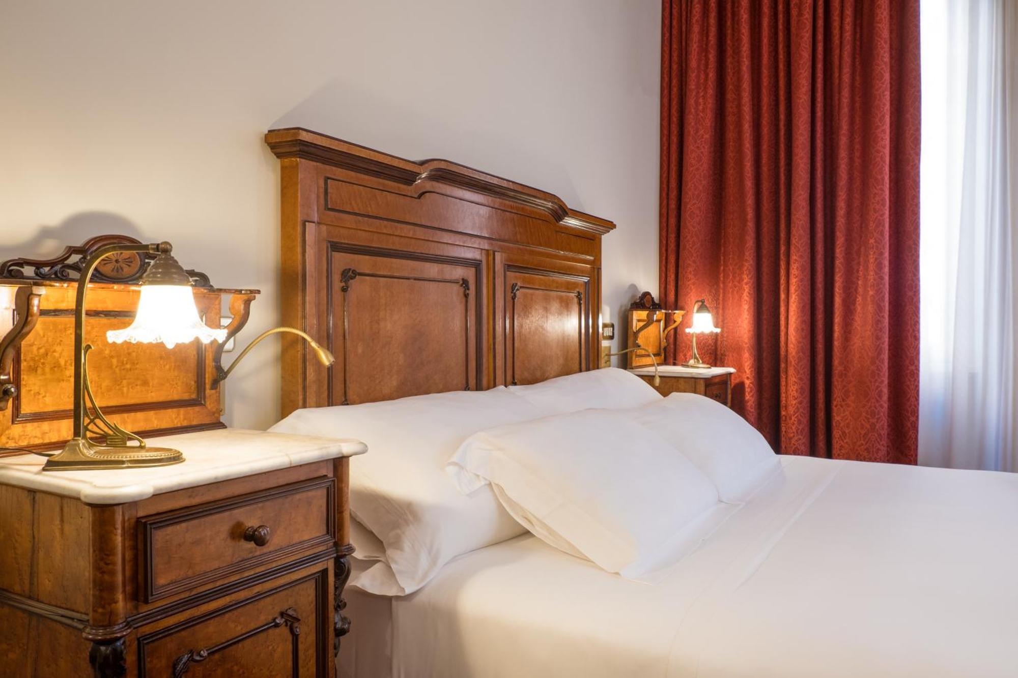 Hotel Locarno Rome Room photo